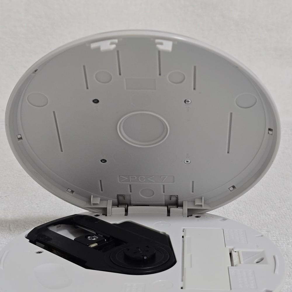 Sony CD Walkman Disc Mp3 D-NE329LIV & Speaker Stand BCA-DNE320S Bundle Vintage - Picture 10 of 16